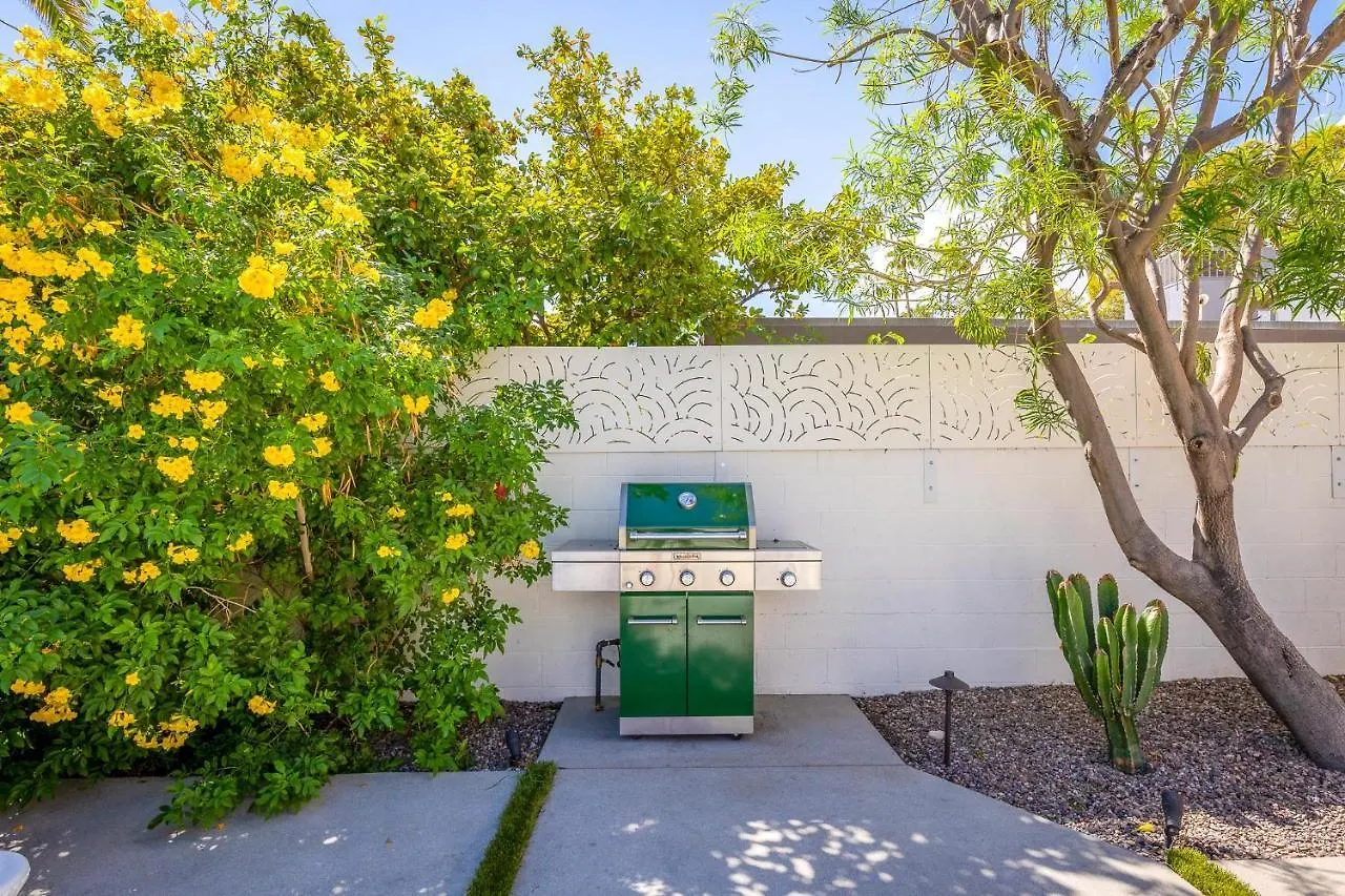 Pavilion Palm Springs By Acme House Company